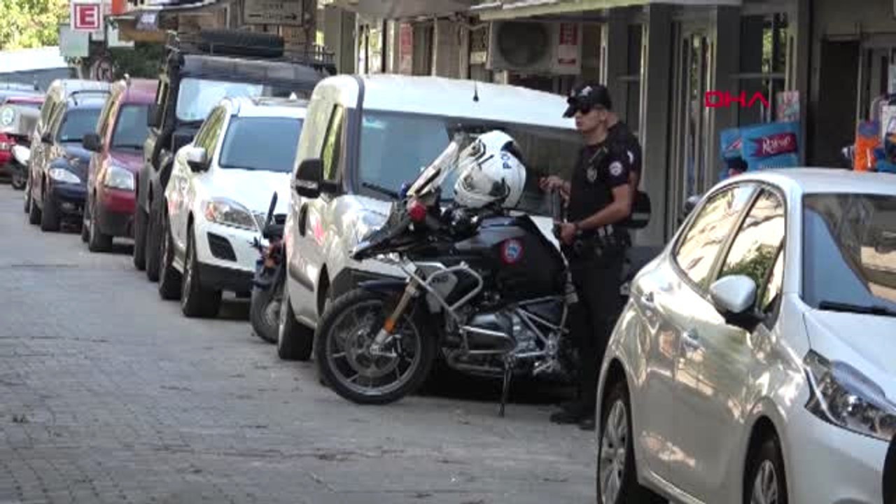 İzmir ABD'li Brunson'un Esnaf Komşuları, Park Yeri Bulamamaktan Yakındı Hd