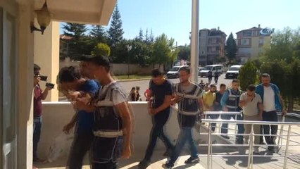 Karaman'da Hırsızlık İddiasıyla Gözaltına Alınan 5 Kişi Tutuklandı