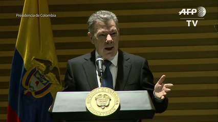 Santos tilda de “insólita” acusación de Maduro sobre complot