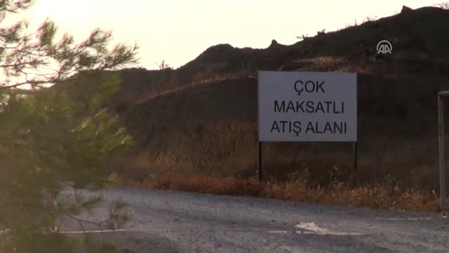 KKTC'de Yol Yapımı Sırasında El Bombası Patladı - Lefkoşa