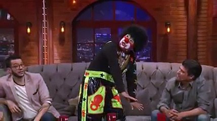 Chuponcito - Y En El Cuarto De Sus Papas (Chiste Grosero)