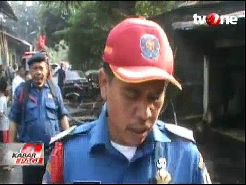 Tiga Bangunan di Ciracas Ludes Dilalap Api