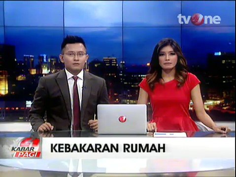 Korsleting Listrik, Rumah Berlantai Dua di Rawamangun Terbakar