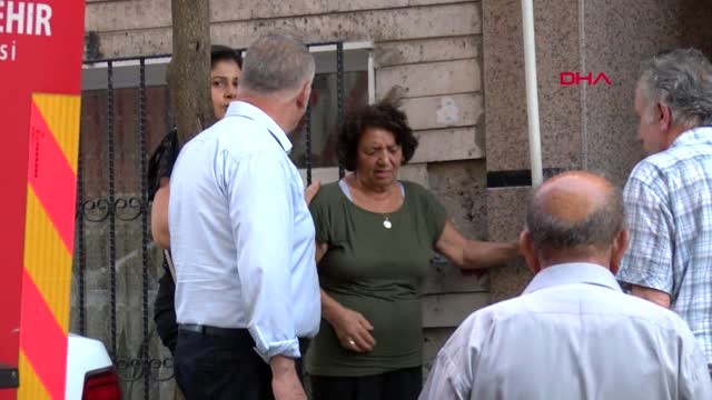 Yavru Kediyi Kurtarmak İsterken Canından Oluyordu