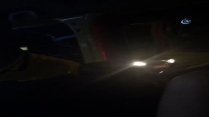 Dolmuşta sigara içen çifti uyaran gazeteciye şiddet kamerada