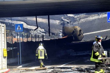 Italie : explosion spectaculaire d'un camion citerne