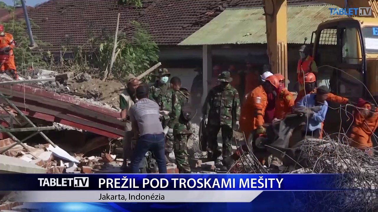Z mešity vytiahli po zemetrasení na ostrove Lombok živého muža