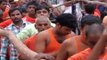 Deoria : Hindu-Muslims embark Kanwar pilgrimage together | Oneindia News