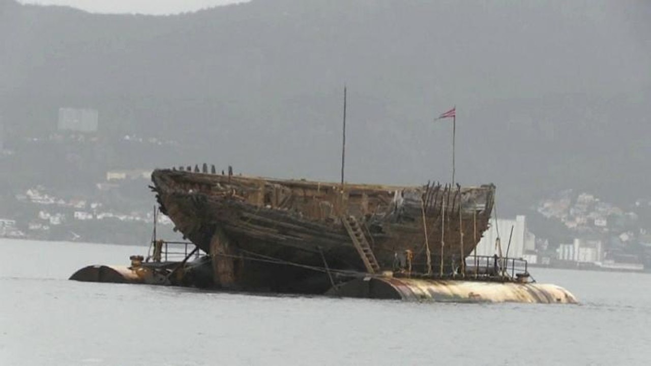 Schiff von Polarforscher Amundsen zurück in Norwegen
