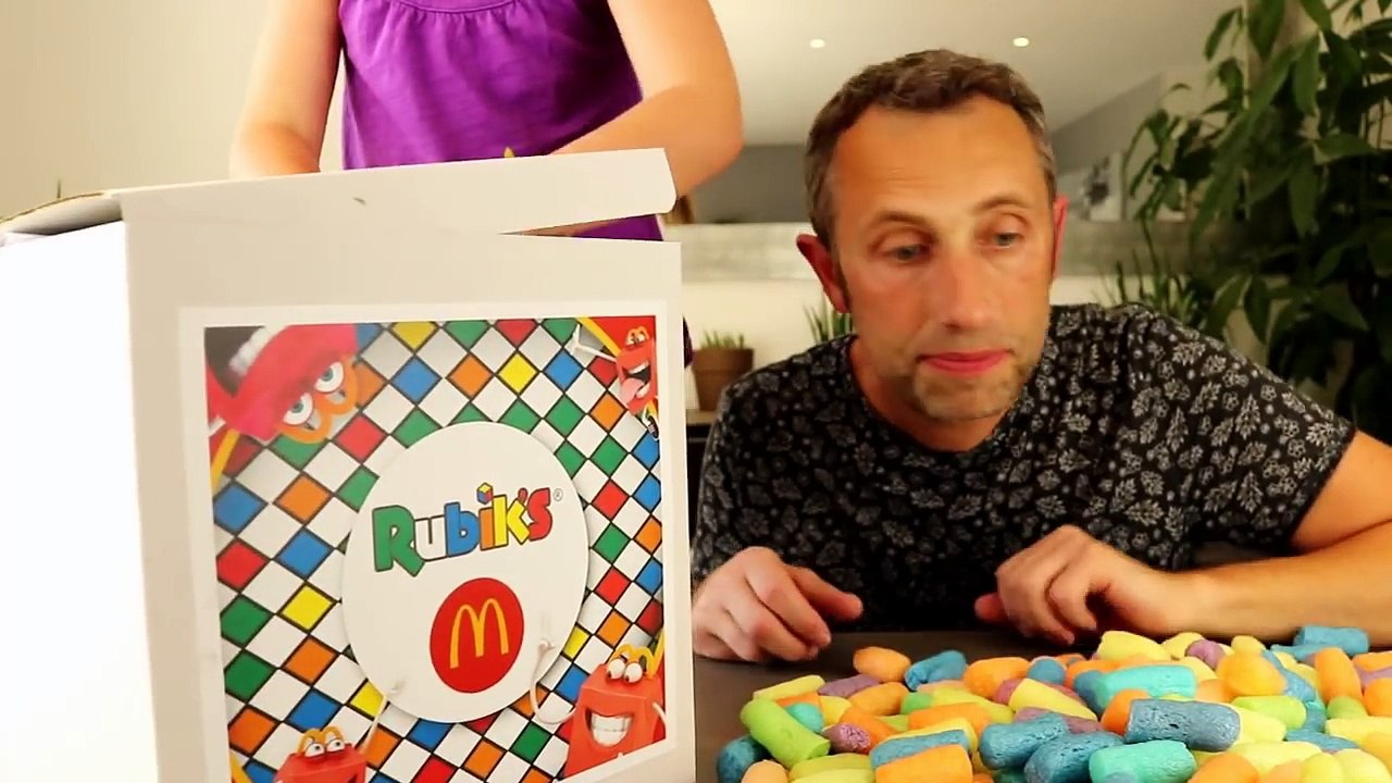 Des RUBIK'S CUBE dans ton HAPPY MEAL ! Tous chez McDonald's pour les découvrir !