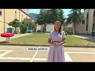 Teatri, nis zhvendosja, hiqen posterat reklamues të shfaqjeve - Top Channel Albania