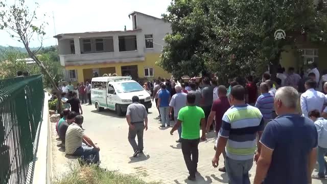 Silahlı Kavgada Hayatını Kaybeden 11 Yaşındaki Sıla Demir'in Cenazesi Toprağa Verildi