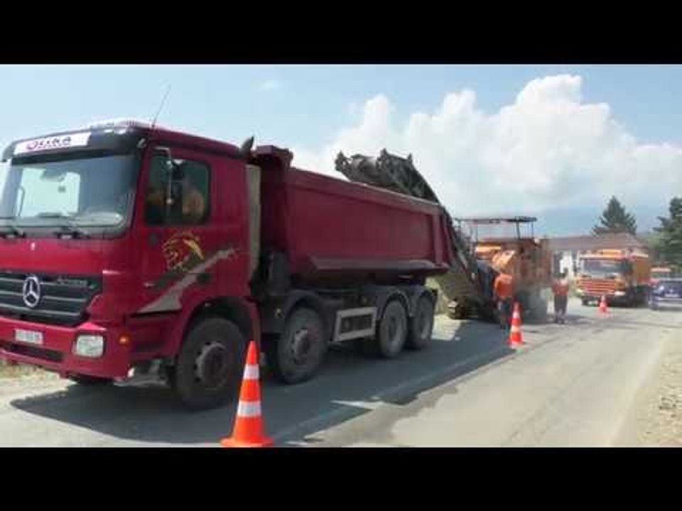 Fillojnë punimet për ndërtimin dhe asfaltimin e rrugës regjionale Gjakovë Junik