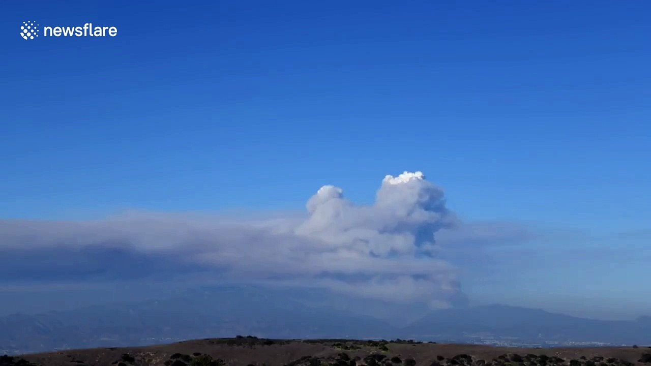 Dramatic time-lapse video captures Holy Fire’s massive smoke plume