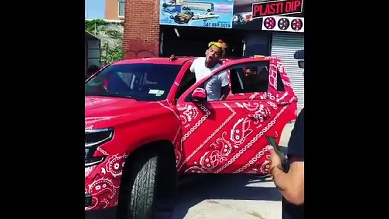 6ix9ine  Meets Up With Tadoe To Squash Beef