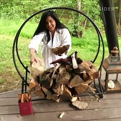 A treehouse in upstate New York has breathtaking floor-to-ceiling windows