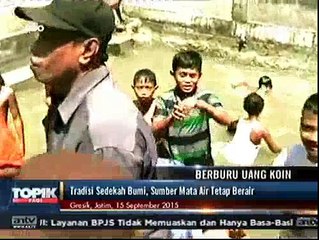 Warga Gresik Gelar Tradisi Sedekah Bumi