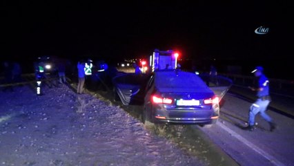 Karaman’da otomobiller çarpıştı: 2 ölü, 4 yaralı