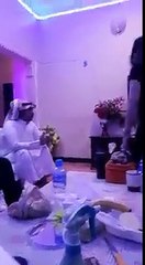 حرین میں تھائی لینڈ کے مساج لیڈیز نے ایک  سعودی کا زبردست مساج کیا۔