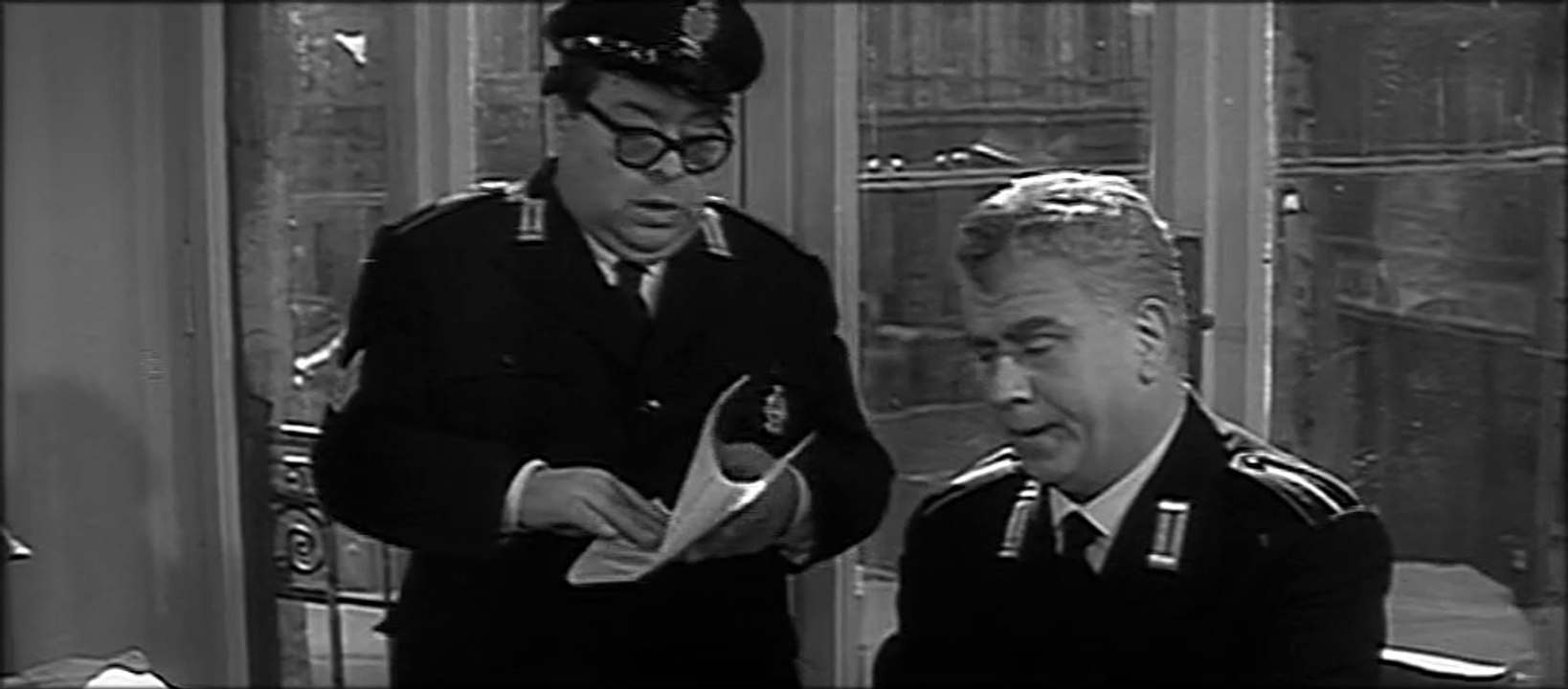 Guardia, Guardia Scelta, Brigadiere e Maresciallo  (Film Completo -secondo tempo) con Alberto Sordi, Aldo Fabrizi, Nino Manfredi, Peppino De Filippo e Gino Cervi