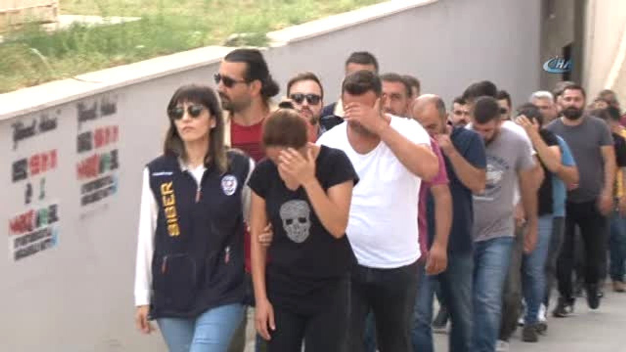 Yasa Dışı Bahis Çetesinin Lideri Beden Eğitimi Öğretmeni Çıktı