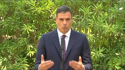 Sánchez ve "robustez económica" pero pide no depender tanto del turismo