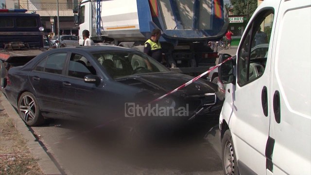 Makina perplas biçikleten dhe femijet, 2 te vdekur e 2 te plagosur
