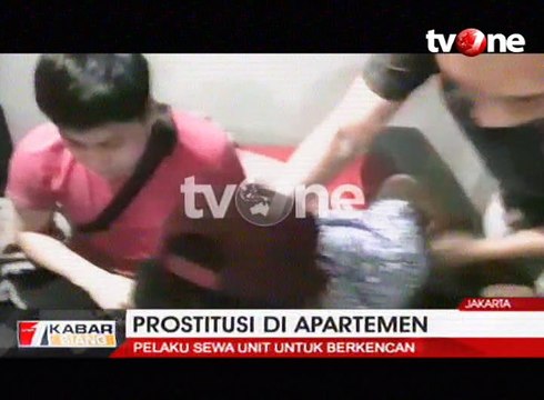 Detik-detik Polisi Gerebek Tempat Prostitusi Kalibata City