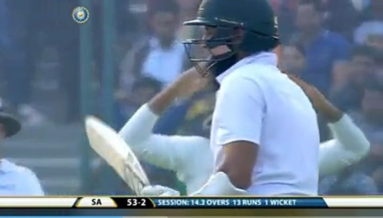 शिखर धवन का बोलिंग एक्शन देखकर दर्शक और कोहली चौंक गए