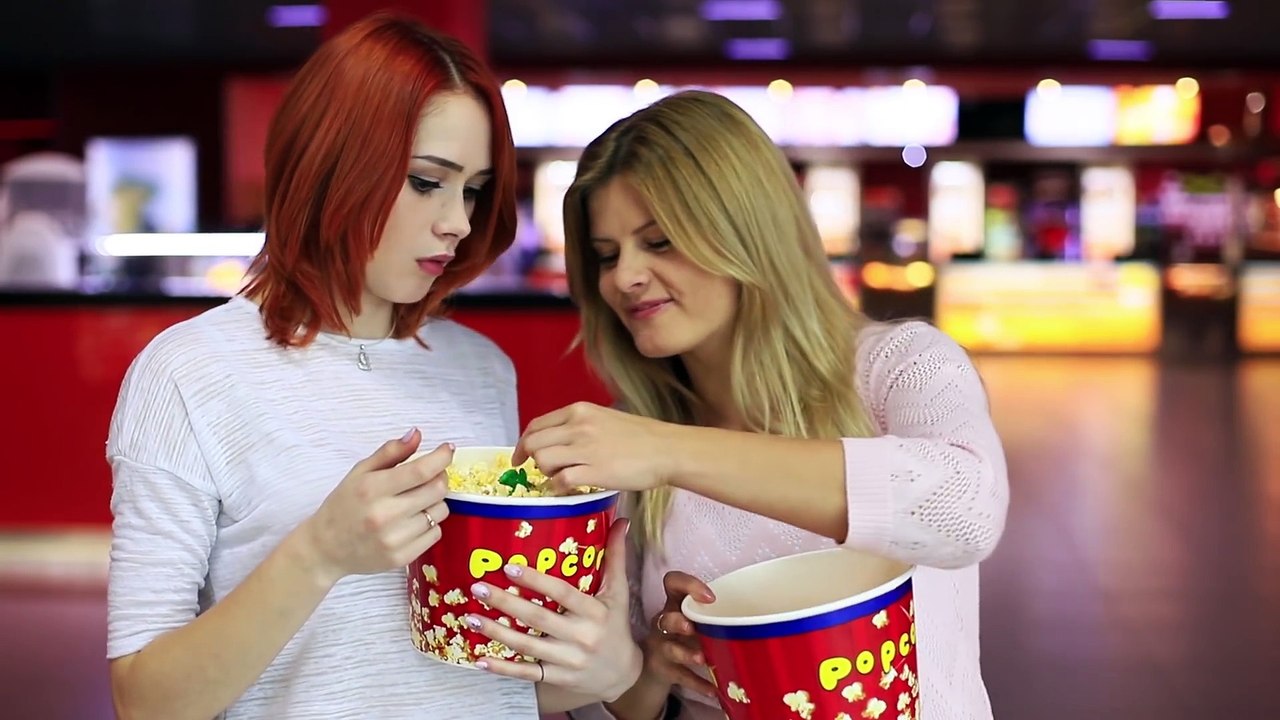 8 IDÉES DE MAQUILLAGE BIZARRE  TUTO DE MAQUILLAGES AVENGERS | Troom Troom FR