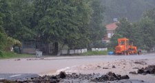 Son Dakika! Ordu'daki Sağanak Yağış Nedeniyle Karadeniz Sahil Yolu Kapatıldı