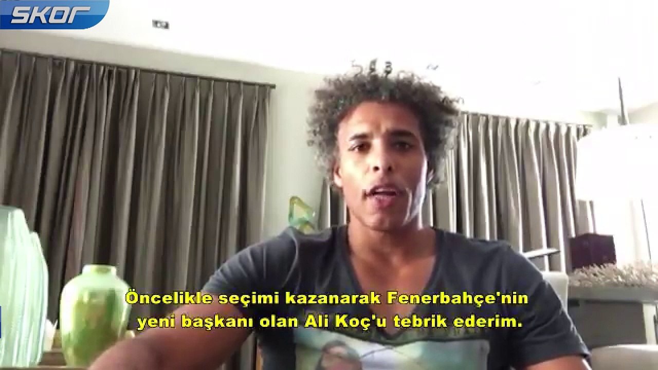Pierre van Hooijdonk, sarı-lacivertli kulübün sosyal medya hesaplarından mesaj gönderdi