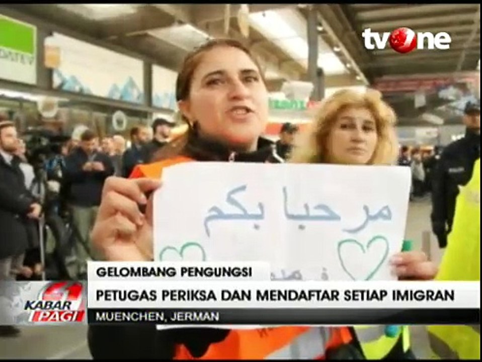 Warga Jerman Sambut Ribuan Pengungsi di Stasiun Muenchen