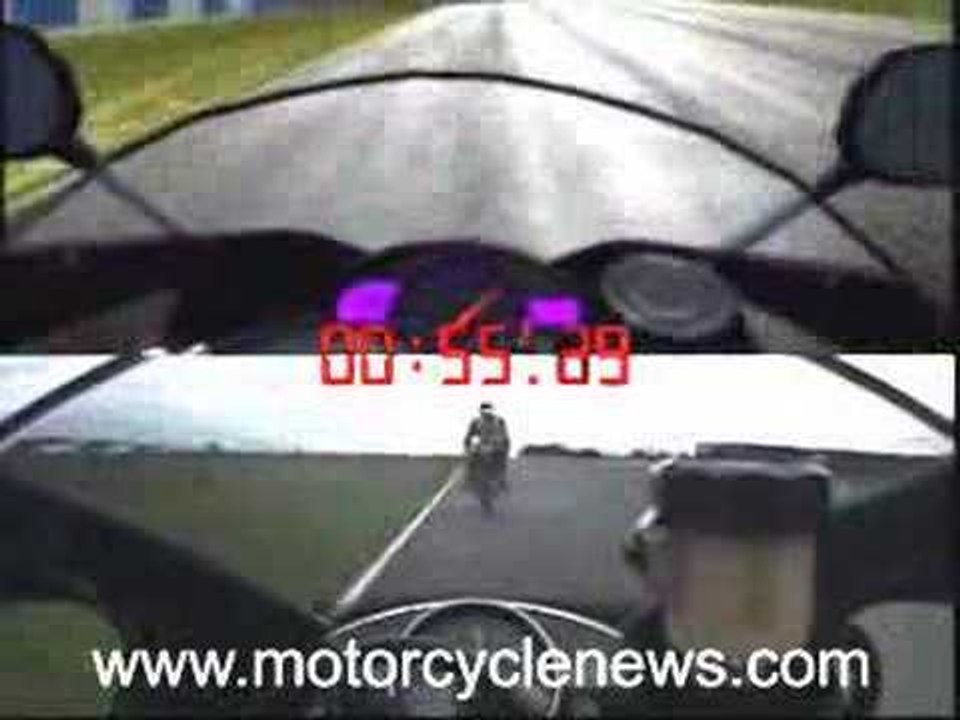 MCN: Super-Bikes on PS2 v a real Donington lap