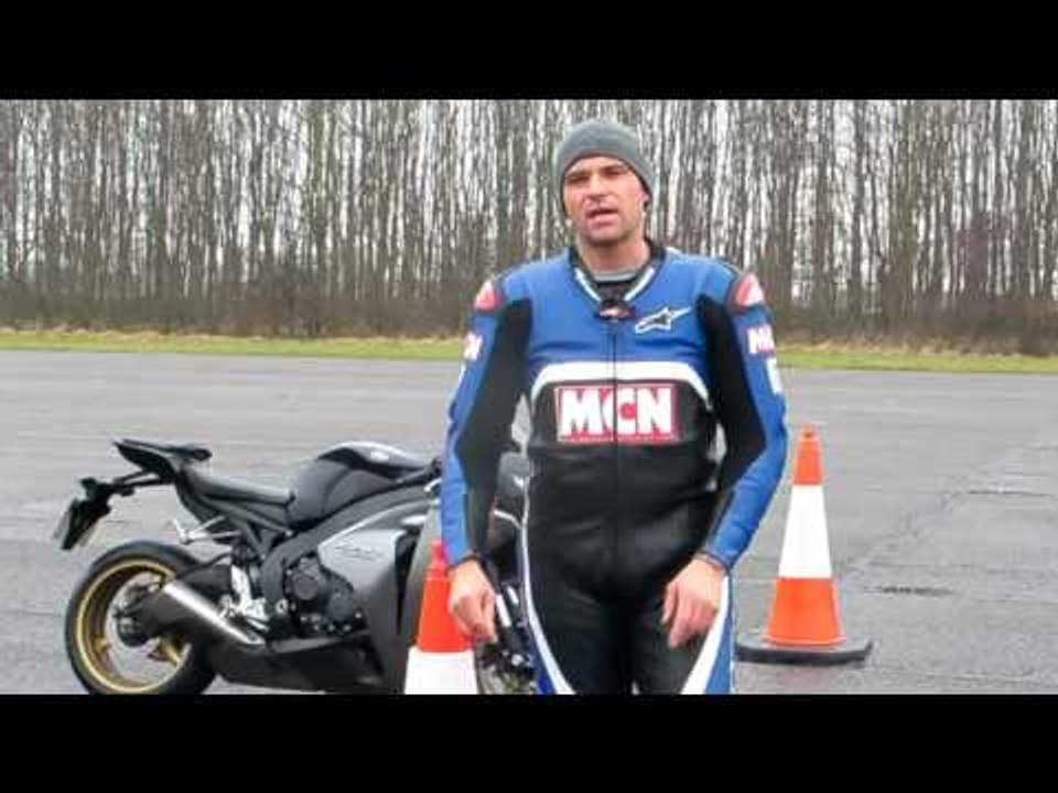 Honda Fireblade: ABS v non-ABS