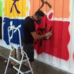 Le graffiti embellit les murs à Fécamp