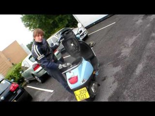 Piaggio Vespa LX50 review