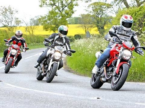 Ducati Monster test - 796 v 696 v 1100