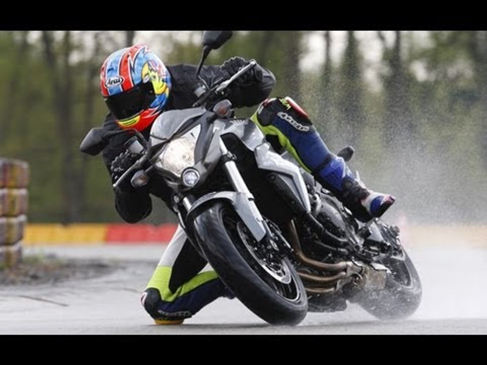 Sports touring tyres wet weather test