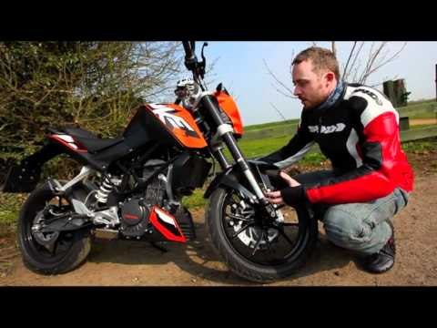 KTM 125 Duke first ride