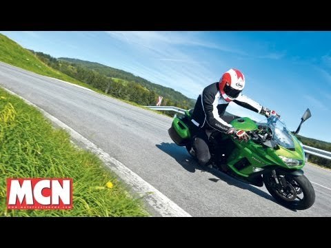 Kawasaki Z1000SX | First Rides | Motorcyclenews.com