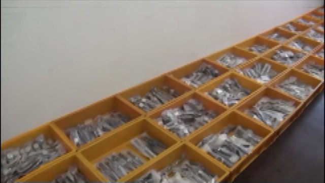 정품 가격 2천5백억 원어치 '짝퉁' 시계 적발 / YTN