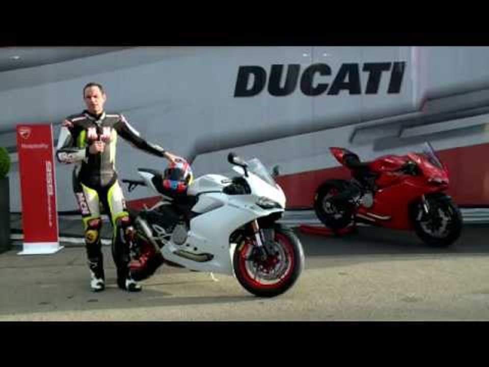 Ducati 959 Panigale review| First Ride | Motorc...