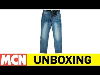 Draggin' Jeans Rebel | Unboxing | Motorcyclenews.com