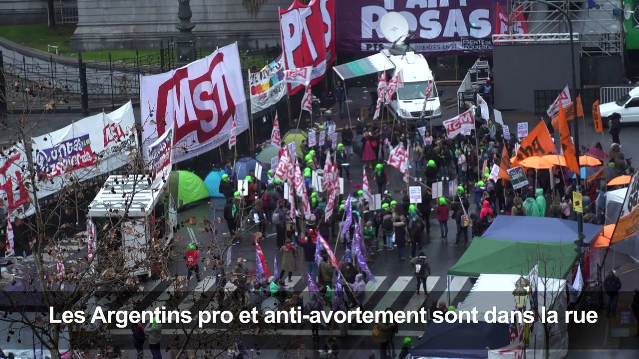 Argentine: manifestation anti et pro-avortement