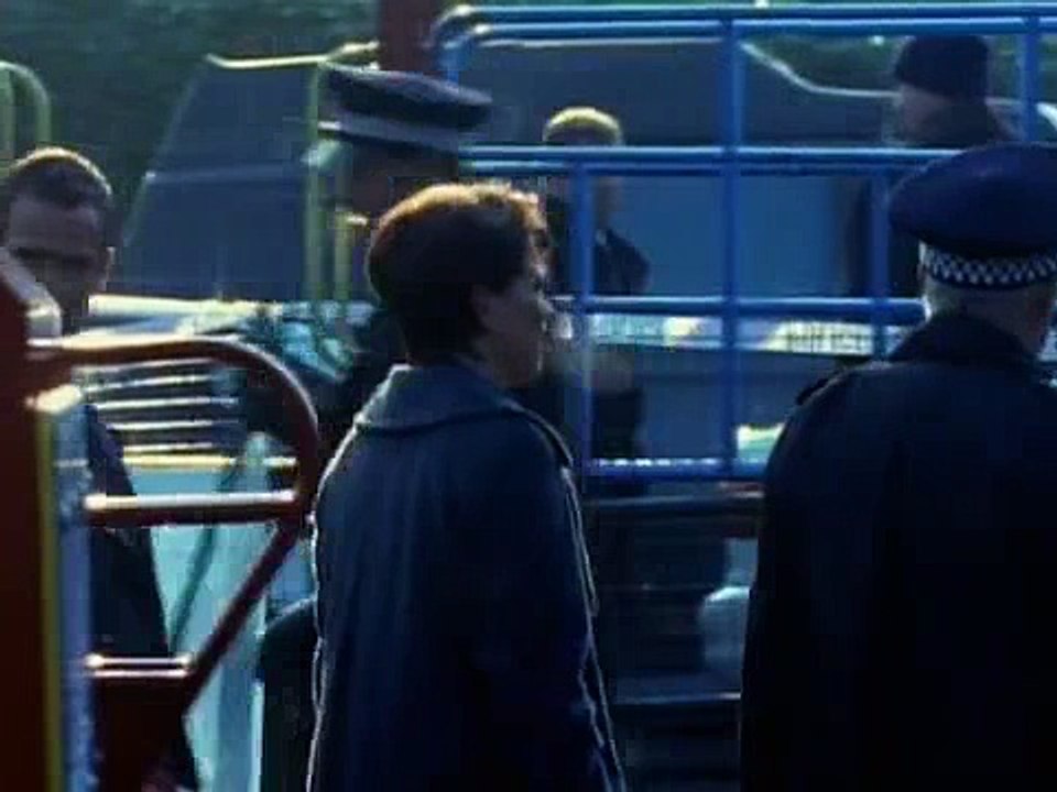 Touching Evil S01 E01