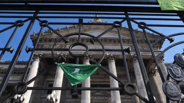 Два взгляда на легализацию абортов