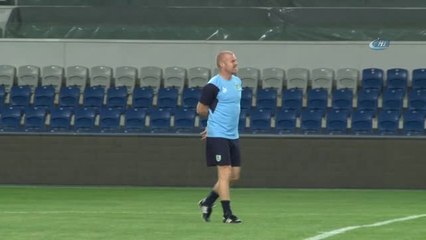 Burnley, Başakşehir Maçı Hazırlıklarını Tamamladı