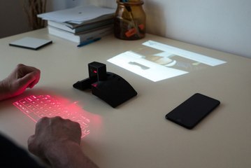 Masterkey 4.0, un teclado láser y proyector para tu móvil