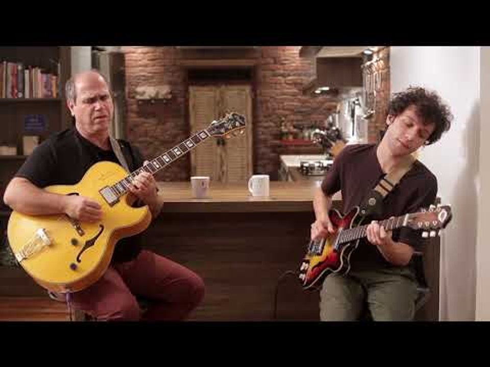 Pedro Martins e Nelson Faria - Um Samba Lá Em Casa